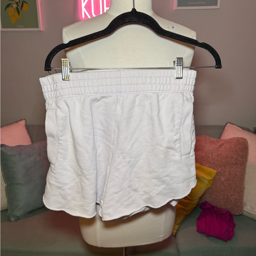 Aerie White Women's Shorts